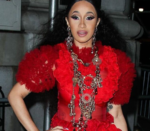 Карди Би извинилась за неуважение к индийской культуре после критики в соцсетях