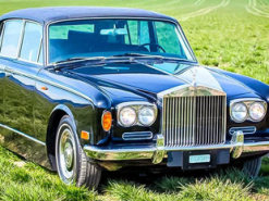 Раритетный седан Rolls-Royce получил электромотор Tesla (Фото)