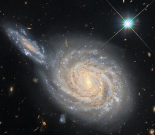 «Хаббл» показал снимок «мнимого столкновения» галактик