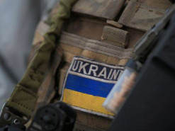 В Україні створили нового робота для фронту, який завдяки ШІ підстрелить ворогів у русі