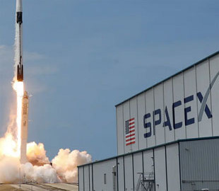 SpaceX выведет на орбиту еще 180 спутников Starlink в ближайшие недели