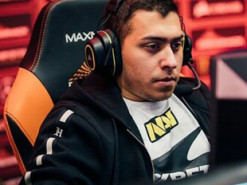 Экс-игрока NAVI отчислили из команды по подозрению в игре на ставках