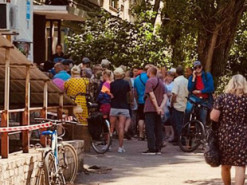 Підлітки "сколочують" банди і мародерять у Маріуполі