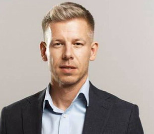 Угорський опозиціонер звинуватив владу у спробі «злити» його інтимне відео