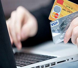 Украинцев предупредили об очередной мошеннической схеме с работой банков