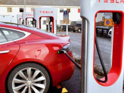 Tesla построила первую зарядную станцию на Аляске