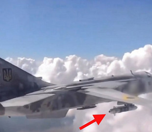 ПС ЗСУ тестують на Су-24М плануючу авіабомбу українського виробництва