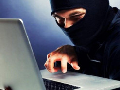 Мужчина с помощью чужого паспорта и телефона оформил несколько кредитов в интернете