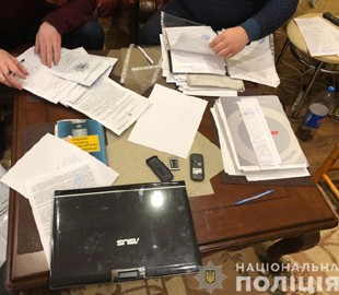 Группа мошенников продавала несуществующие автомобили