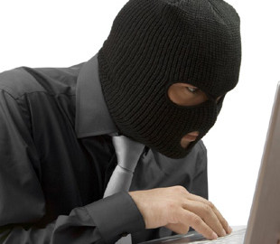 Чоловіку загрожує до трьох років ув’язнення за шахрайство у соцмережі