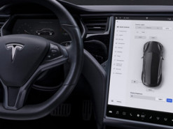 Tesla позволит дистанционно видеть мир через камеры электромобилей