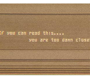 Американский инженер показал тайные послания на чипах