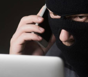 Телефонный разговор с «сотрудником банка» стоил мужчине 31 тысячу гривен