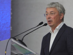 Ткаченко закликав журналістів не гратися з інфоприводами, що вигідні ворогу