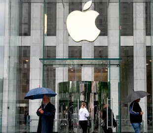 Співробітниці Apple подали до суду на компанію за те, що вона платить їм менше, ніж чоловікам