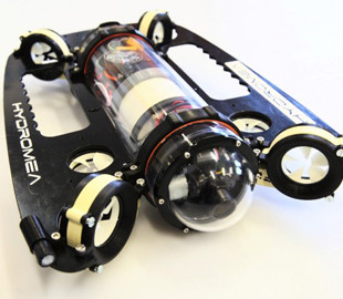 Подводный робот получил беспроводную оптическую систему связи