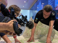 "Технології" вражають: Данілов тролить окупантів за карти часів застою