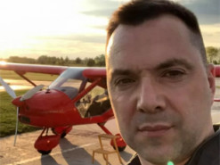 Арестович опроверг российские фейки об уничтожении западного вооружения