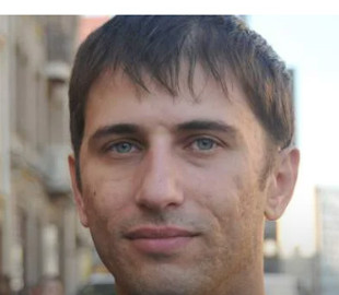 Львівський активіст через суд зобов'язав Apple пояснити співпрацю з білорусами