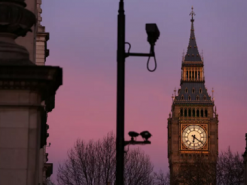 Программа массового надзора Великобритании признана незаконной