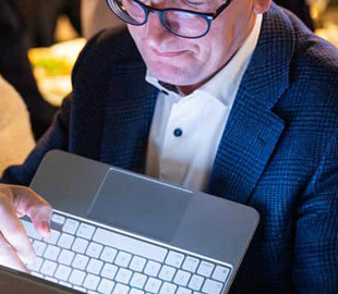 Прем’єр Естонії розповів, що використовує ШІ у своїй роботі