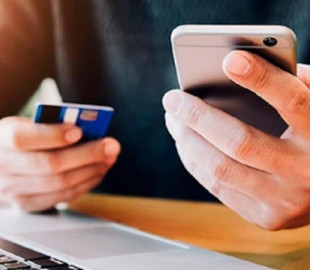 Псевдобанкір виманив у 68-річного жителя Тернопільщини майже 50 тисяч гривень