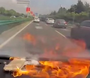 iPhone взорвался в машине китаянки и начал гореть