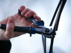 Житель Николаевки зарабатывал в Краматорске на жизнь кражами кабелей