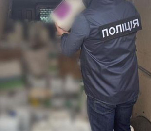 Продавали суміші замість добрив: на Київщині судитимуть групу "ділків"
