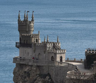 Одного сонячного дня ми зустрінемося знову. У Міноборони звернулися до кримчан 