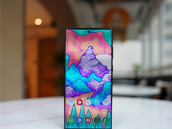 Для Samsung Galaxy S22 выпущены два приложения, превращающие фронтальную камеру в индикатор батареи и уведомлений