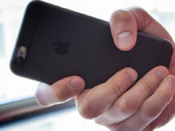 В Киеве мужчину едва не убил приятель из-за телефона