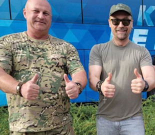 Друг Винника показав артиста в Німеччині