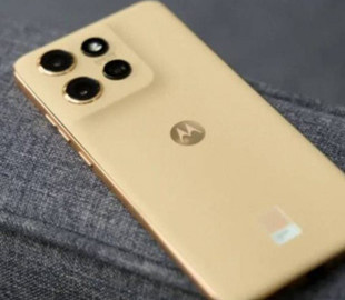 Оновлення Android 15 викликало проблеми на смартфонах Motorola