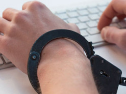 Украинец получил срок за распространение запрещенного контента через торрент