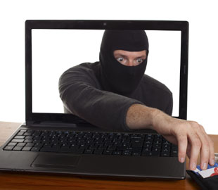 Интернет-мошенники обманули мужчину на 10 тыс. гривен