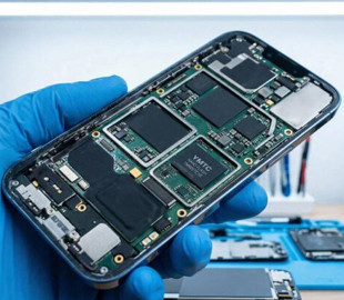 Apple змушена повернутися до китайського постачальника через кризу