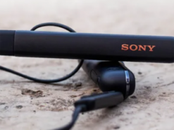 Наушники Sony взорвались в руках владельца во время зарядки