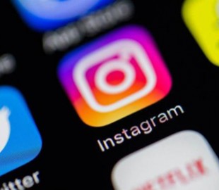 Студентка из Шотландии испугалась, найдя в Instagram точную копию себя (Фото)