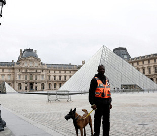 Bild: грабіжники Лувру намагалися продати вкрадені коштовності через даркнет