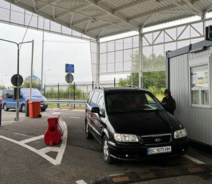 Виїзд ФОПів за кордон: Мінекономіки досі не надало постанову прем'єру