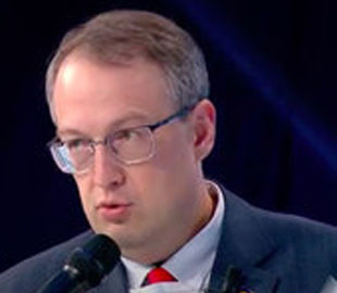 Из-за поддельных справок об отсутствии COVID-19 открыли два дела, - Геращенко