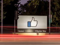 Facebook оштрафовали за разглашение пользовательских данных