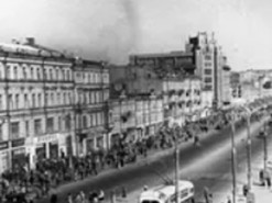 В сети показали, как выглядел Крещатик в Киеве в 1940-х годах. Архивные фото