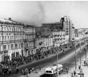 В сети показали, как выглядел Крещатик в Киеве в 1940-х годах. Архивные фото
