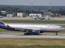 У Росії розбирають літаки на запчастини: експерт назвав це "вироком авіації"