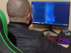 Полицейские задержали хакера, который крал и перепродавал почтовые аккаунты