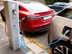 Водители массово отказываются от электромобилей в пользу бензиновых