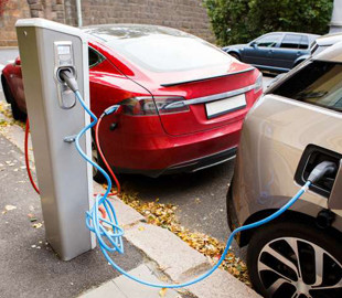 Водители массово отказываются от электромобилей в пользу бензиновых