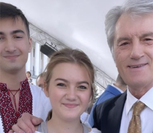 Онук Ющенка повернувся з Канади заради навчання в Україні